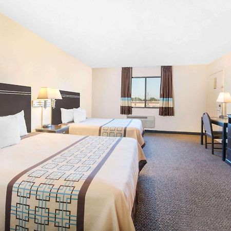 Days Inn By Wyndham Hobbs Eksteriør bilde