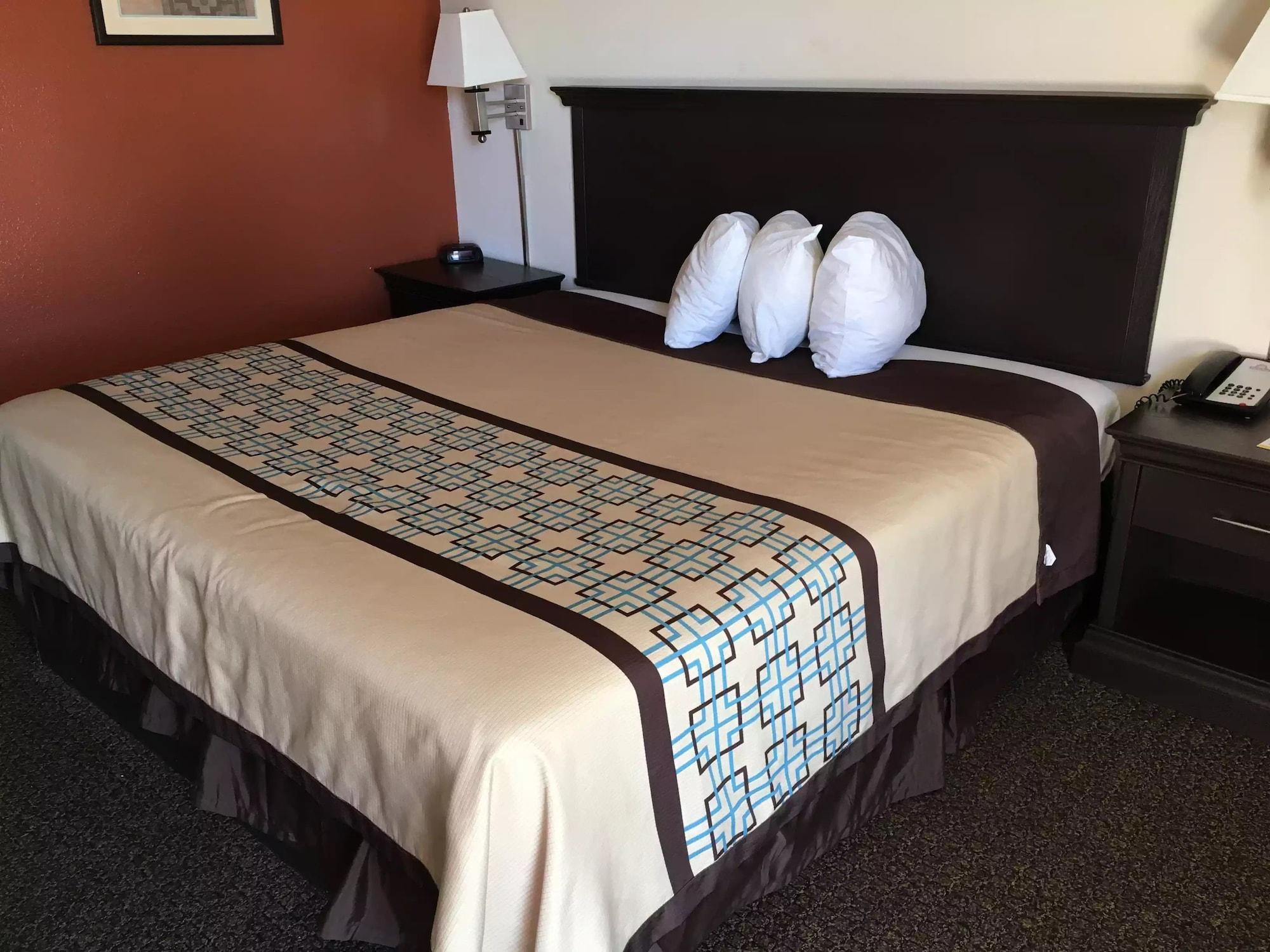 Days Inn By Wyndham Hobbs Eksteriør bilde