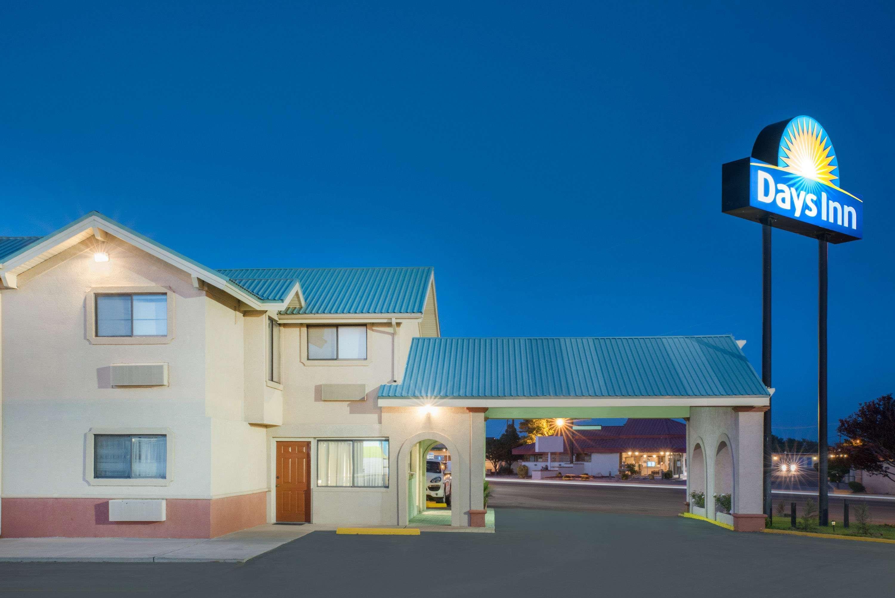 Days Inn By Wyndham Hobbs Eksteriør bilde